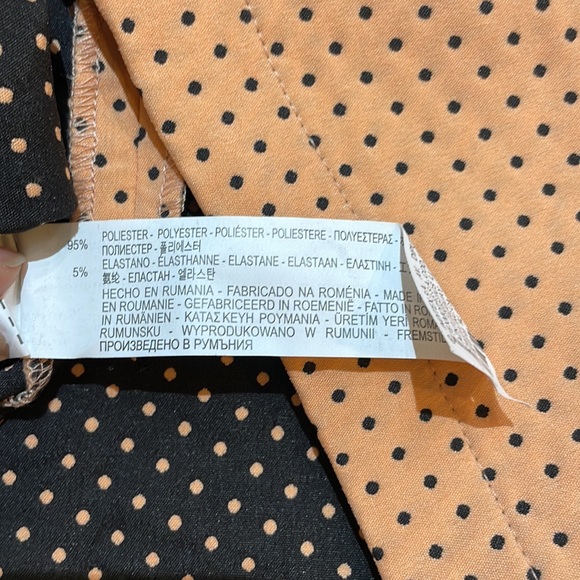 Trafaluc short polka dot skirt (sz xs) - Picture 4 of 5